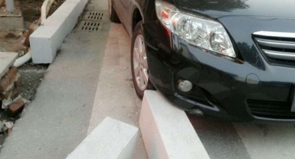 單方面事故理賠-汽車估損師-汽車保險(xiǎn)理賠