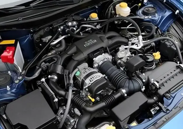 汽車發(fā)動機概述-發(fā)動機結(jié)構(gòu)原理課程
